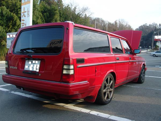 Illustration for article titled Supra-Powered Japanese Volvo 240 Wagon: 300 HP Meatball Ramen